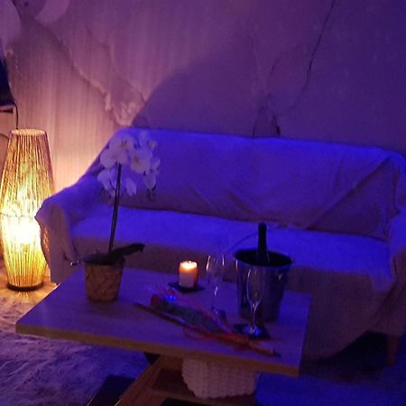 Love Room Jaccuzi Puisserguier Exterior foto